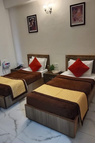 filter: 0; jpegRotation: 90; fileterIntensity: 0.000000; filterMask: 0; module:29facing:0; 
hw-remosaic: 0; 
touch: (-1.0, -1.0); 
modeInfo: ; 
sceneMode: Night; 
cct_value: 0; 
AI_Scene: (-1, -1); 
aec_lux: 0.0; 
hist255: 0.0; 
hist252~255: 0.0; 
hist0~15: 0.0;