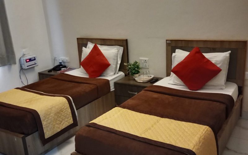 filter: 0; jpegRotation: 90; fileterIntensity: 0.000000; filterMask: 0; module:29facing:0; 
hw-remosaic: 0; 
touch: (-1.0, -1.0); 
modeInfo: ; 
sceneMode: Night; 
cct_value: 0; 
AI_Scene: (-1, -1); 
aec_lux: 0.0; 
hist255: 0.0; 
hist252~255: 0.0; 
hist0~15: 0.0;